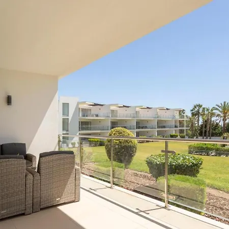 Snazzy Varandas Do Castelo One-bedroom Sleeps 2 Person Apartamento Albufeira