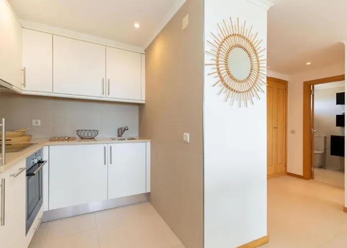 Snazzy Varandas Do Castelo One-bedroom Sleeps 2 Person * Albufeira