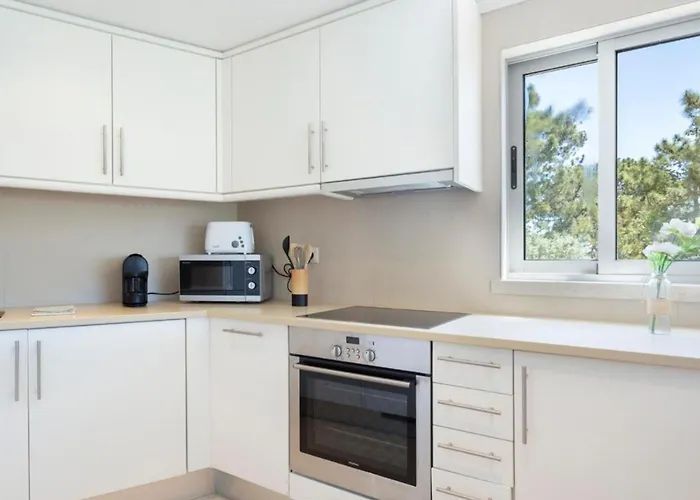 Snazzy Varandas Do Castelo One-bedroom Sleeps 2 Person Appartement