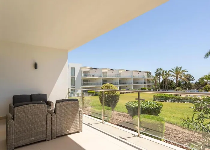 Snazzy Varandas Do Castelo One-bedroom Sleeps 2 Person Apartamento Albufeira
